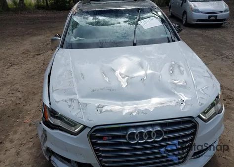 2015 Audi S3 2.0T Premium Plus z USA, uszkodzony, nr VIN WAUBFGFF0F1037335